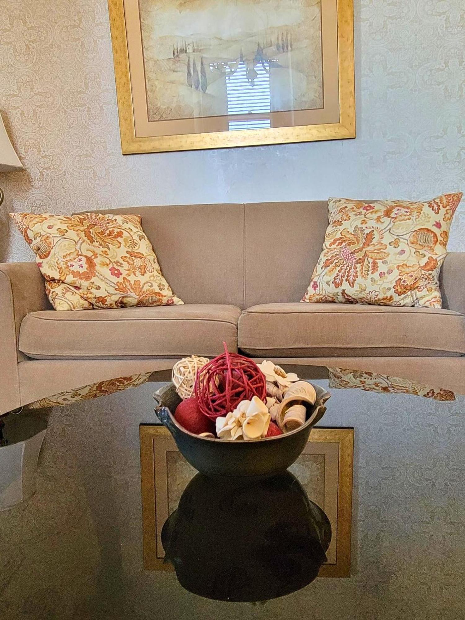 Altland House Inn & Suites Abbottstown Eksteriør billede