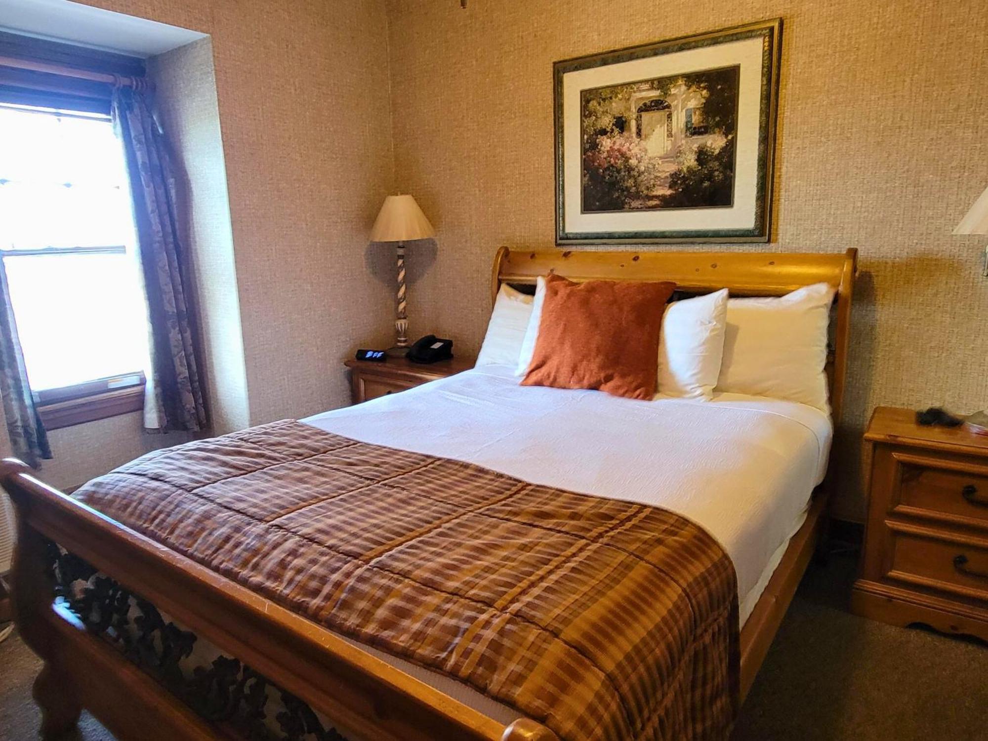 Altland House Inn & Suites Abbottstown Eksteriør billede